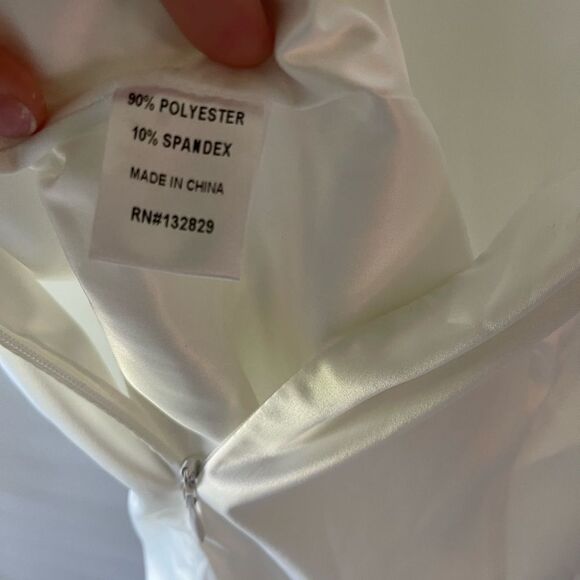 Revolve More To Come Bella Off Shoulder Dress in White Size M - Picture 8 of 10